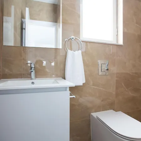 Neue 3 Schlafzimmer Mit Pool In Σπίτι διακοπών *
